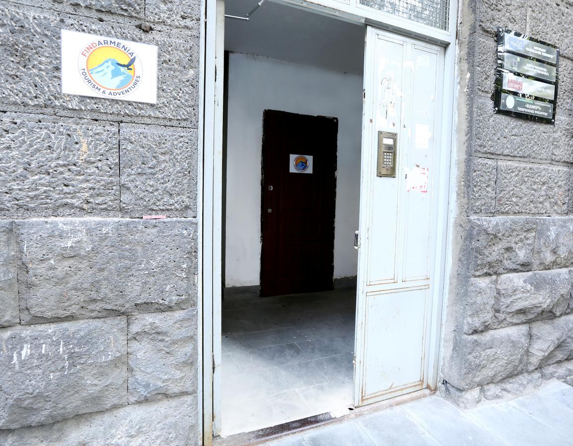Byron Hostel Erevan Exterior foto